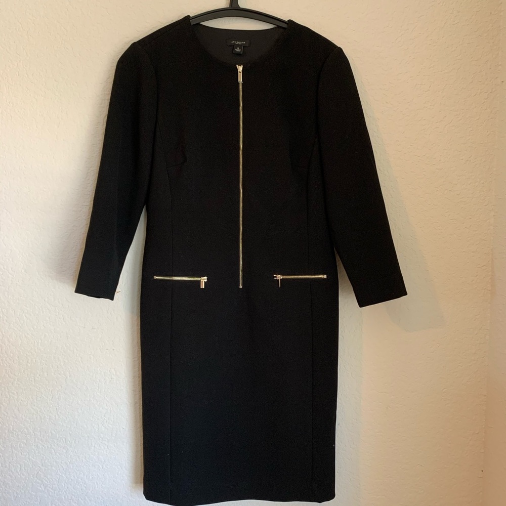 Ann Taylor Women’s Black Dress